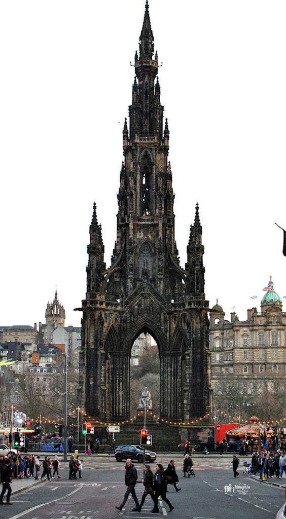 Scotts Monument in its full gothic glory